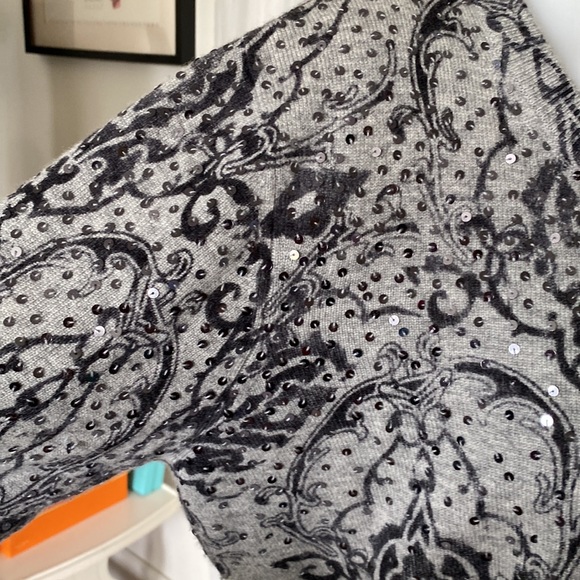 Elegance Paris one of a kind luxury cardigan! 70% wool 30% cashmere! So soft! - Picture 6 of 14